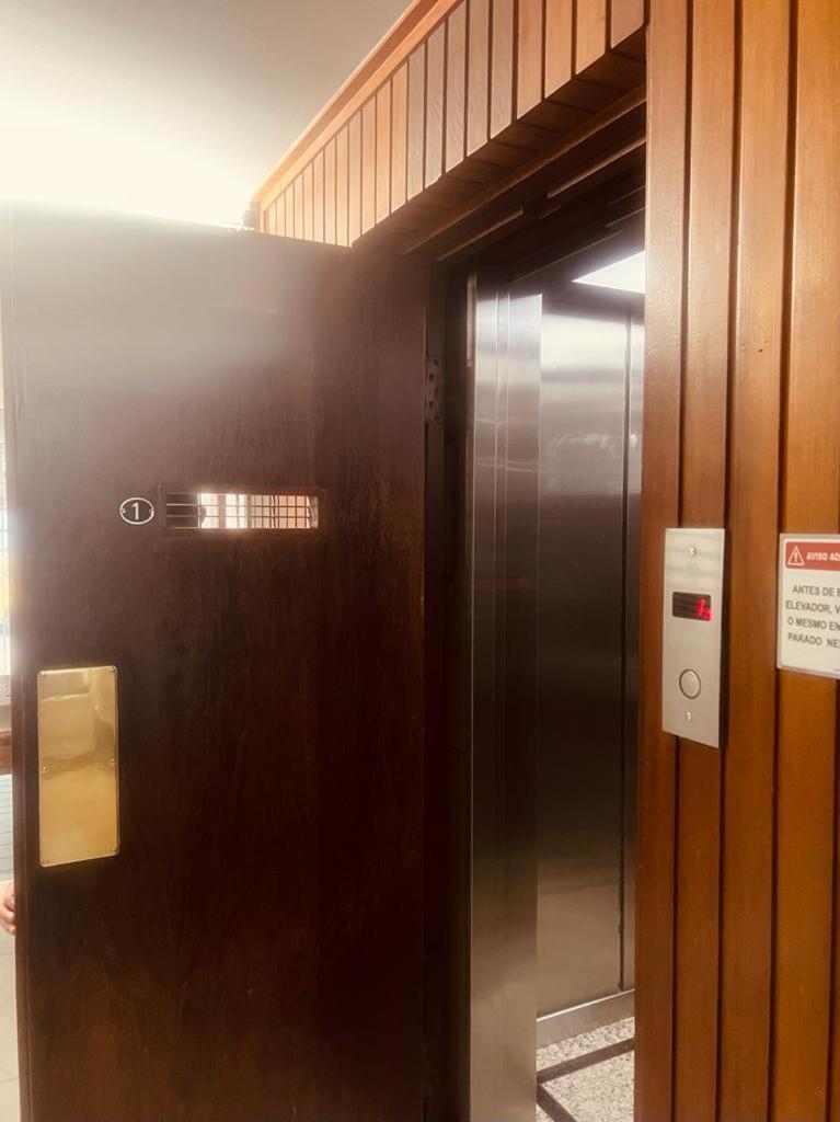 Ap Maravilhoso Quarto E Sala Leblon Recem Reformado Ate 4 Pessoas Na Ataulfo De Paiva Rio de Janeiro Exterior photo